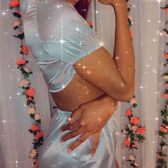 Silver two piece sleeping set - Picture 3 of 6